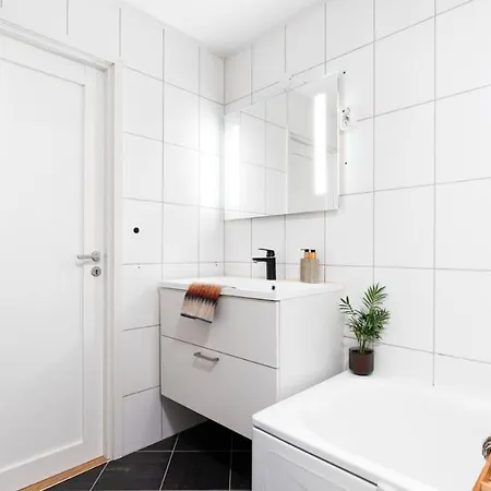 Ons - With Walking Distance To Ons, With Views And Two Terraces Apartamento